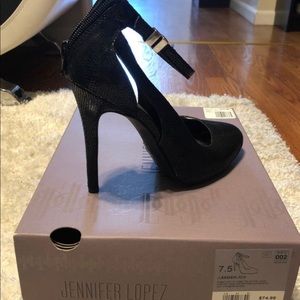 Black close toed shoes